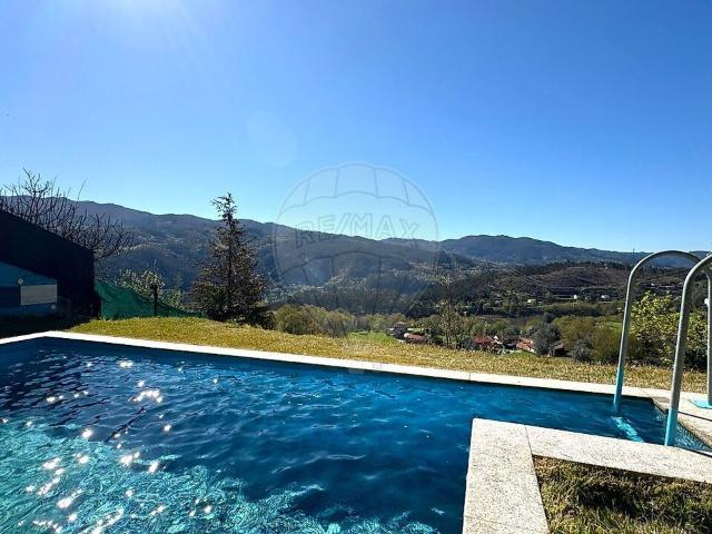 Casa venda em Gondoriz, Terras de Bouro