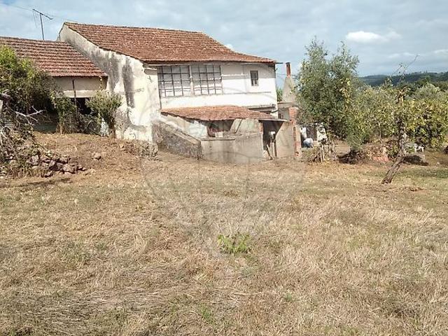 Casa venda em Freixieira, Maçãs de Dona Maria