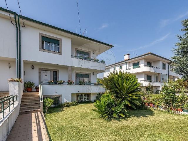Casa venda em Merelim (São Pedro) e Frossos, Braga