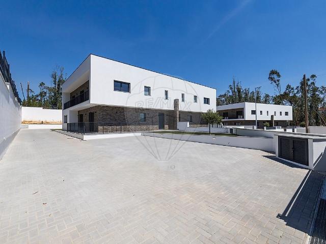Casa venda em Milagres, Leiria