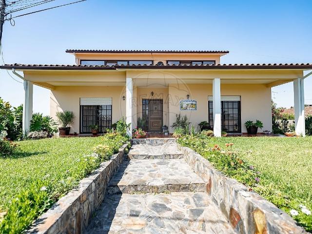Casa venda em Monte Redondo, Leiria