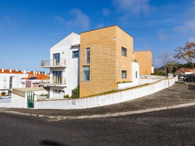 Casa venda em Pederneira, Leiria
