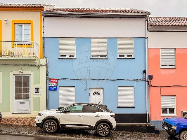 Casa venda em Angra (Nossa Senhora da Conceição), Angra do Heroísmo