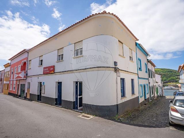 Casa venda em Angra (Nossa Senhora da Conceição), Angra do Heroísmo