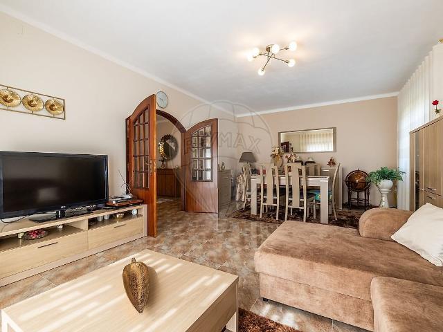 Casa venda em Parceiros e Azoia, Leiria