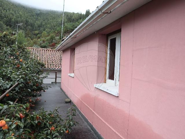 Casa venda em Corgas, Pomares