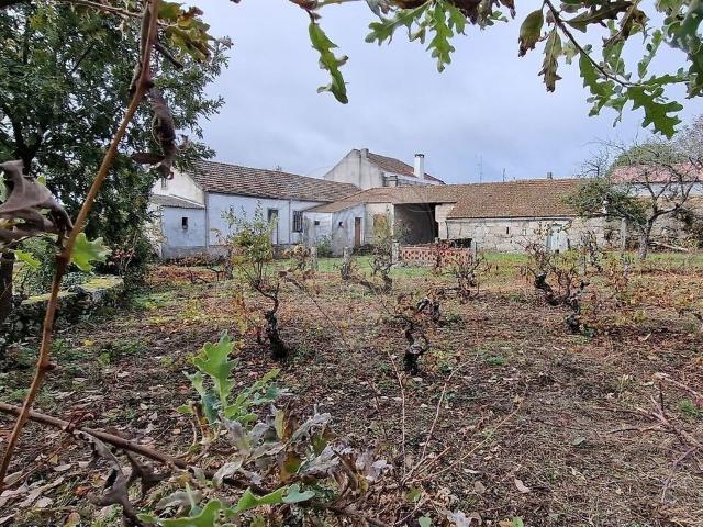 Casa venda em Pousafoles do Bispo, Pousafoles do Bispo, Pena Lobo e Lomba