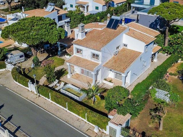 Casa venda em Quarteira, Loulé