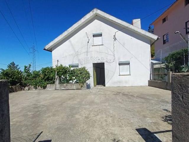 Casa venda em Sabugueiro, Seia
