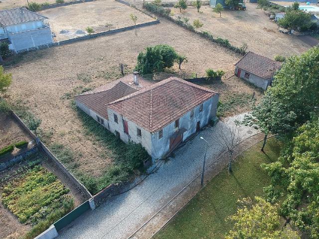 Casa venda em Santa Comba de Rossas, Bragança