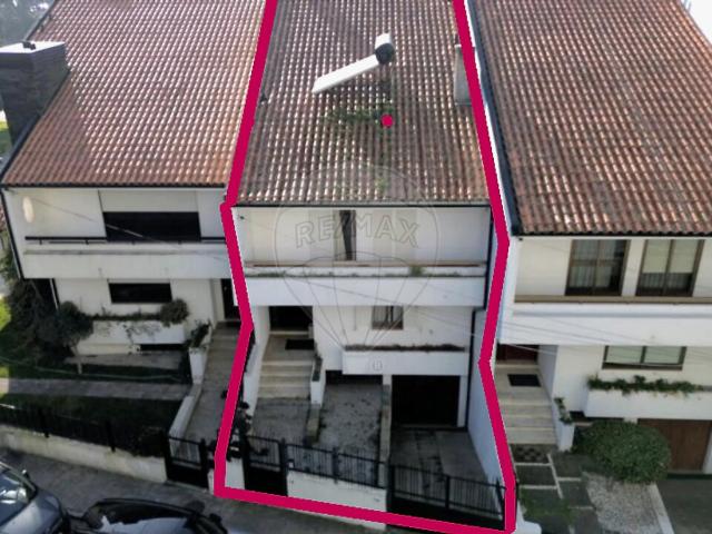 Casa venda em Santa Marinha, Vila Nova de Gaia