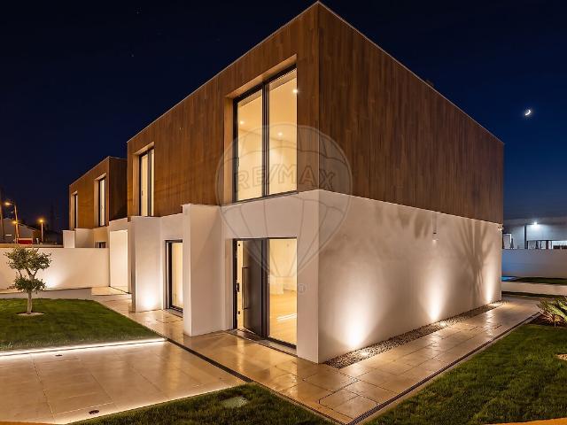 Casa venda em Vale do Trabuco, Santo António da Charneca