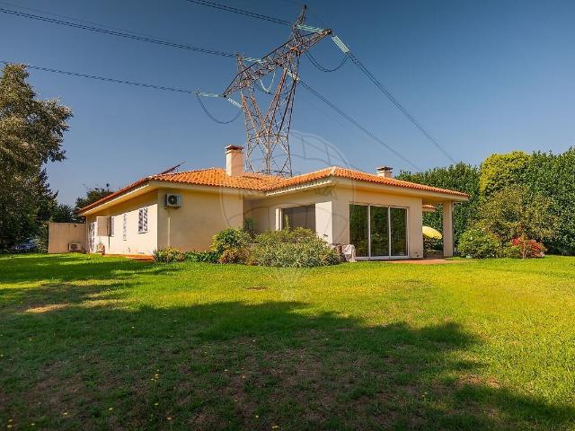 Casa venda em Portela, Vila Nova de Famalicão