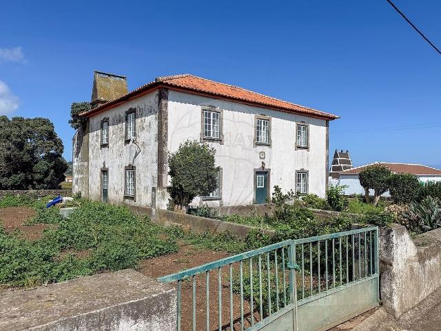Casa venda em Vila Nova, Praia da Vitória