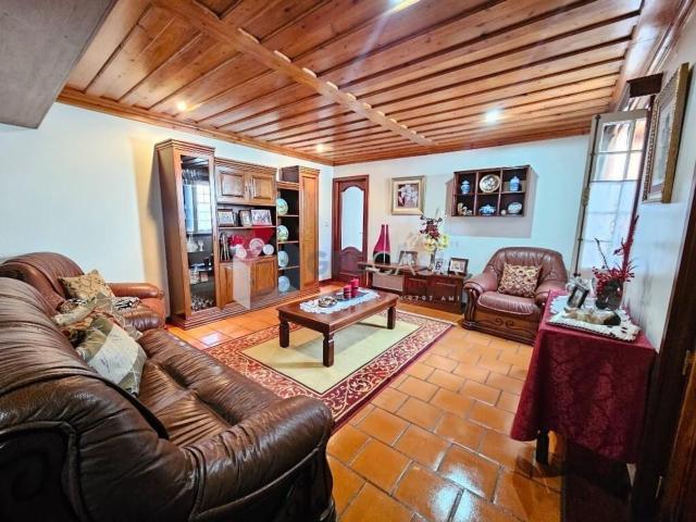 Casa venda em Açores, Agualva