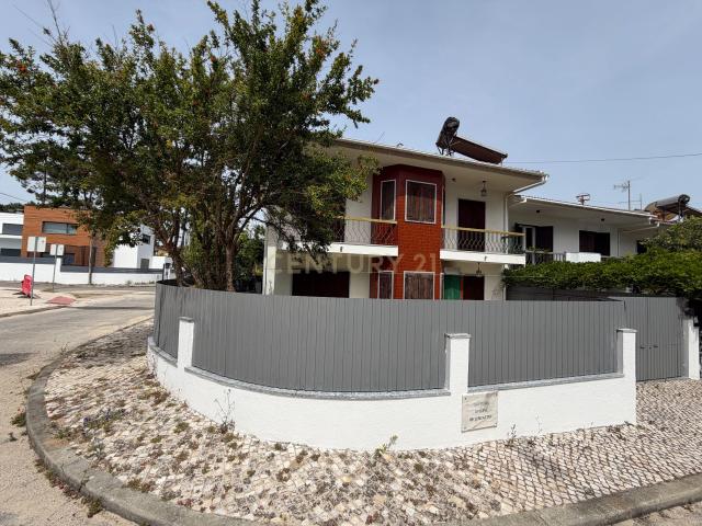 Casa alugar em Almada, Setúbal