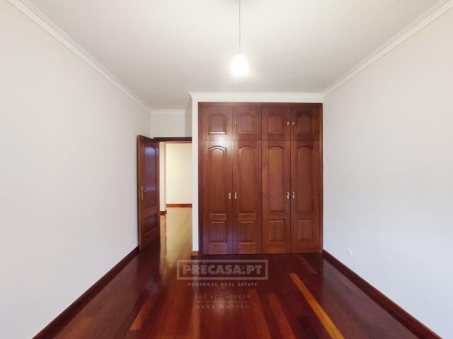 Casa alugar em Ribeira Acima, Oeiras