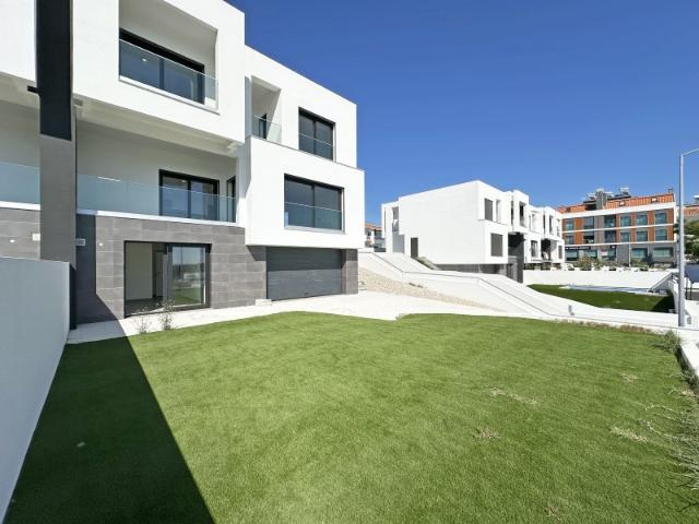 Casa venda em Seixal, Corroios