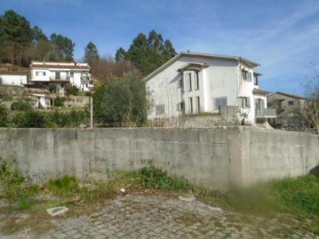 Casa venda em Braços de Cá, Castro Daire