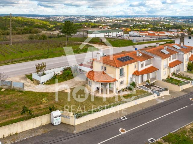 Casa venda em Parceiros e Azoia, Leiria
