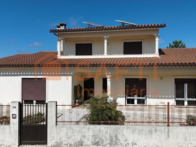Vivenda venda em Alcobaça, Leiria