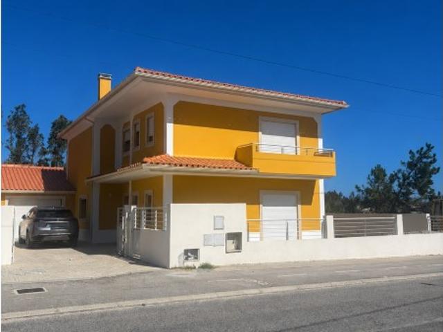 Casa venda em Marinha Grande, Leiria