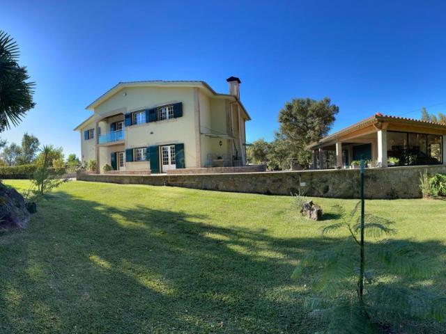 Casa venda em Foio, Boalhosa