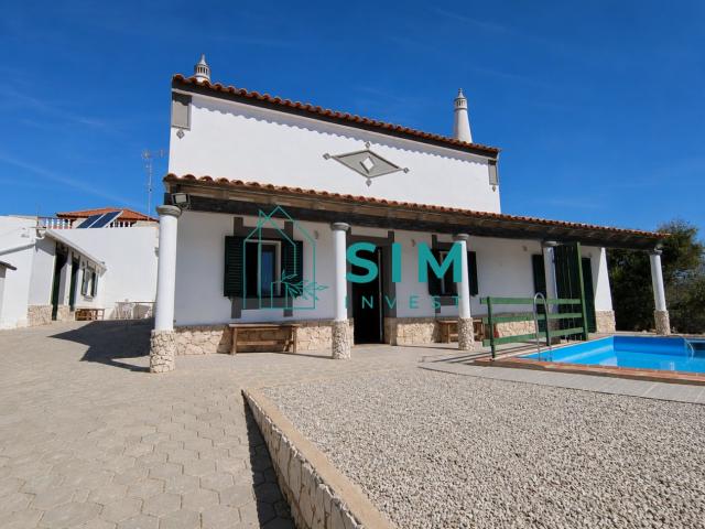 Casa venda em Quatrim, Olhão