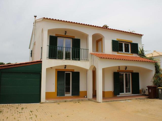 Casa venda em Azeitão (São Lourenço e São Simão), Setúbal