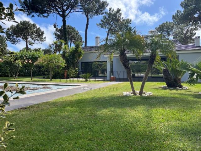 Vivenda venda em Charneca Da Caparica