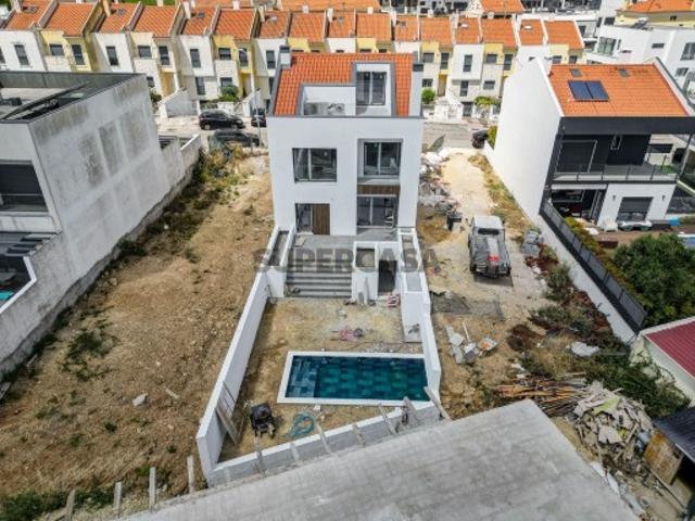 Casa venda em Bairro dos CTT, Odivelas