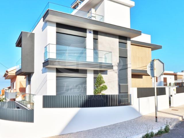 Casa venda em Santa Iria De Azoia, Cachoeiras de Cima