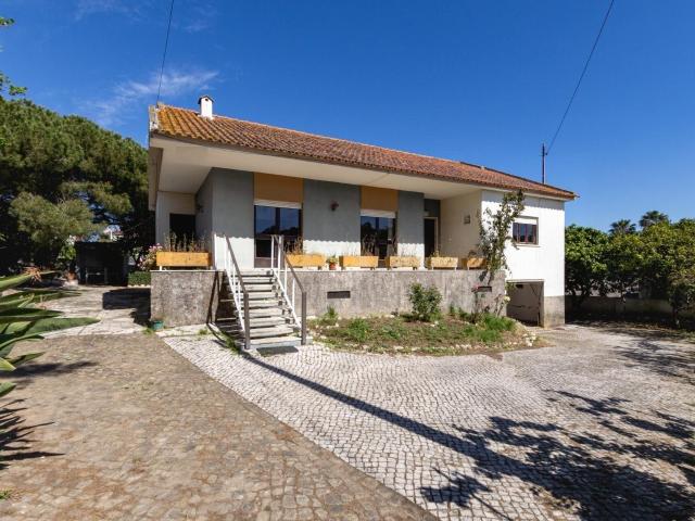 Vivenda venda em Santiago Dos Velhos, Lisboa