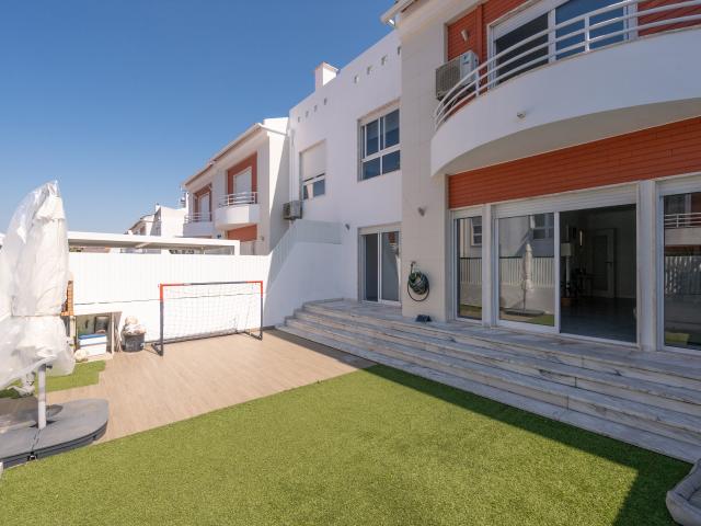 Casa venda em Mem Martins, Sintra