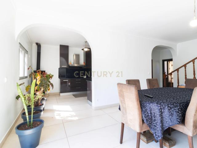 Casa venda em Colmeias e Memória, Leiria