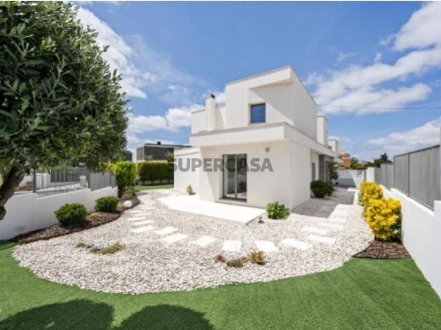 Casa venda em Linda-a-Pastora, Oeiras