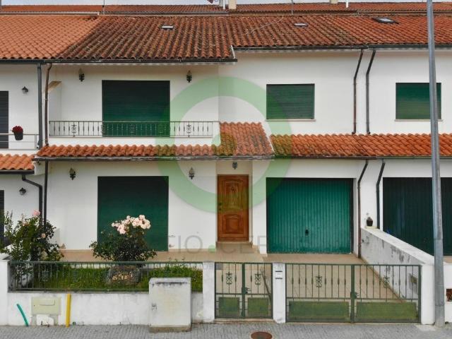 Casa venda em Argeriz, Vila Real