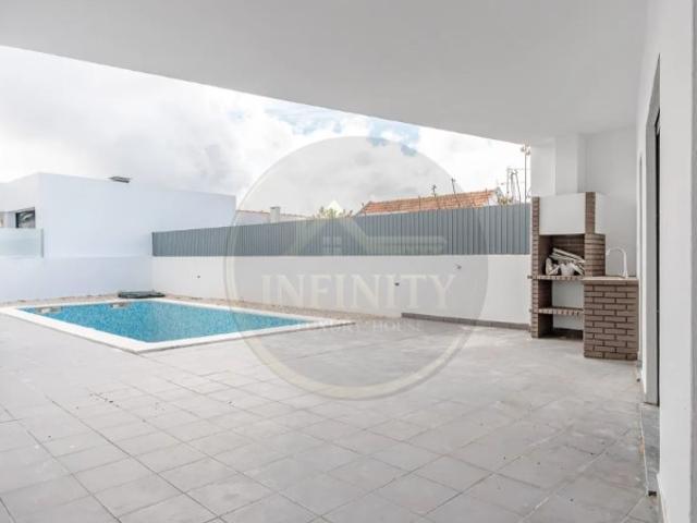 Casa venda em Azeitão (São Lourenço e São Simão), Setúbal