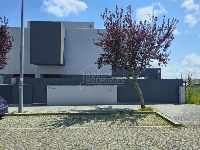 Casa venda em Maia, Barca