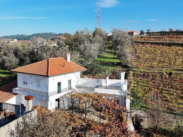 Casa venda em Santa Marta De Penaguião, Vila Real