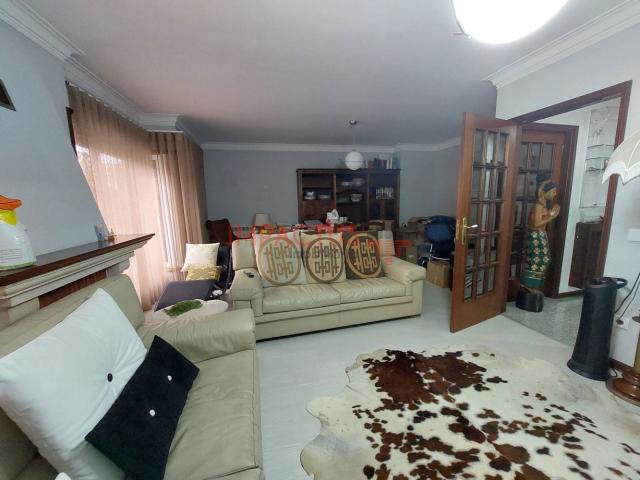 Casa venda em Maia, Gueifães
