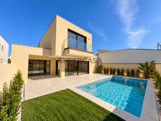 Casa venda em São Félix da Marinha, Vila Nova de Gaia