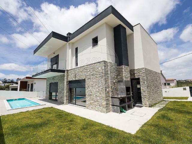 Casa venda em Casal da Carregueira, Belas