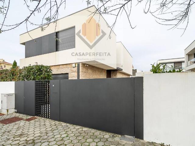 Vivenda venda em Vila Nova De Gaia, Porto