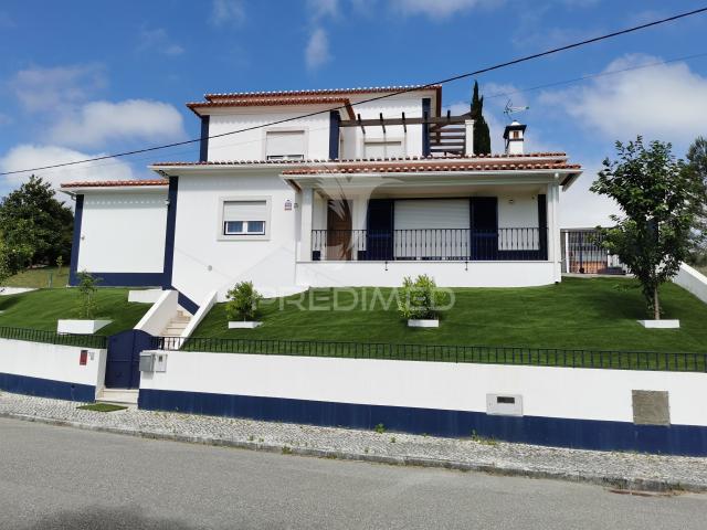 Casa venda em Colégio Nuno Álvares, Tomar