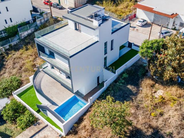 Casa venda em Bairro dos CTT, Odivelas