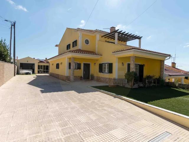 Casa venda em Sapataria, Sobral de Monte Agraço