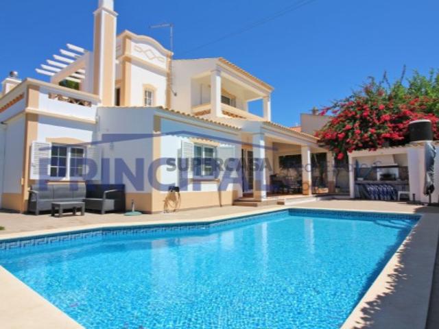 Casa venda em Albufeira e Olhos de Água, Albufeira