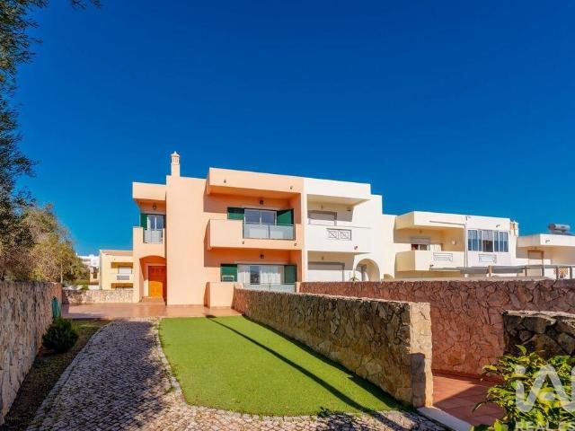 Vivenda venda em Albufeira e Olhos de Água, Albufeira