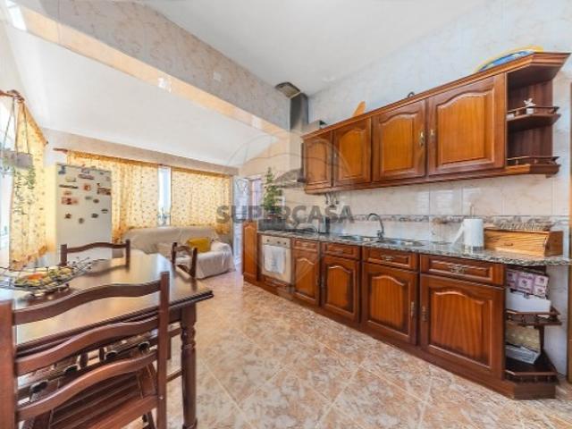 Casa venda em Alenquer (Santo Estêvão e Triana), Alenquer
